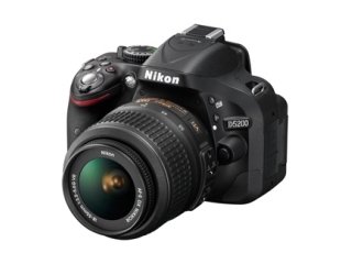 Nikon D5200 18-55VR レンズキット ブラック