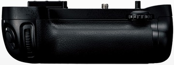 Nikon マルチパワーバッテリーパック MB-D15 (D7100/D7200用）