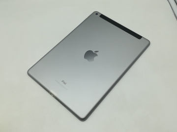 Apple au 【SIMロック解除済み】 iPad（第6世代/2018） Cellular 32GB スペースグレイ MR6N2J/A